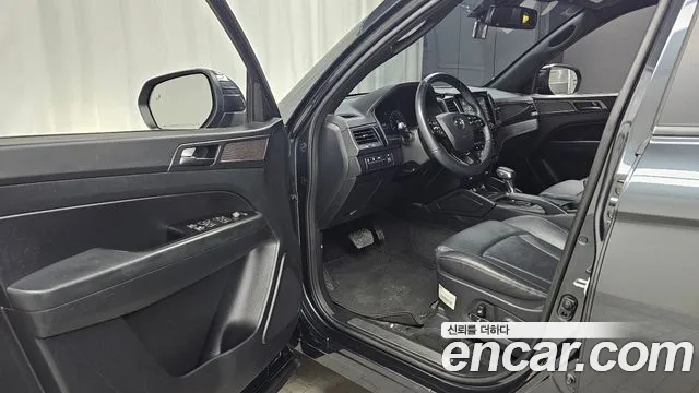 KG_Mobility_Ssangyong Rexton — Фото автомобиля 10