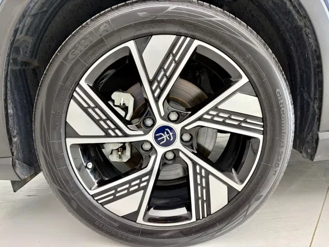 BYD Song Pro — Фото автомобиля 15