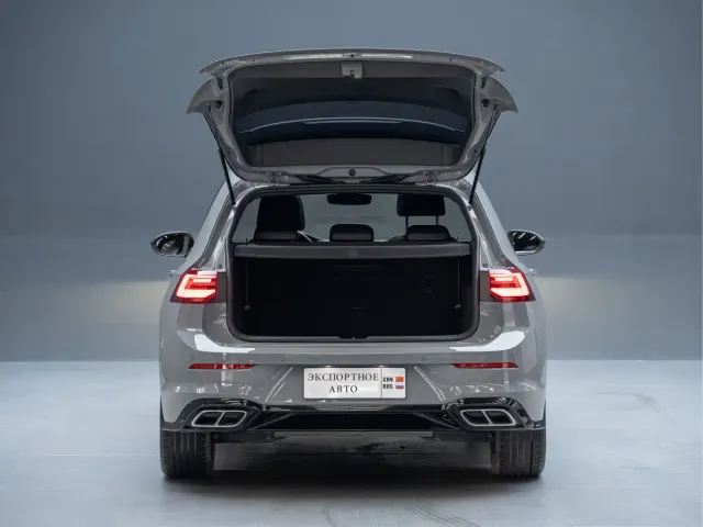 Volkswagen Golf — Фото автомобиля 12