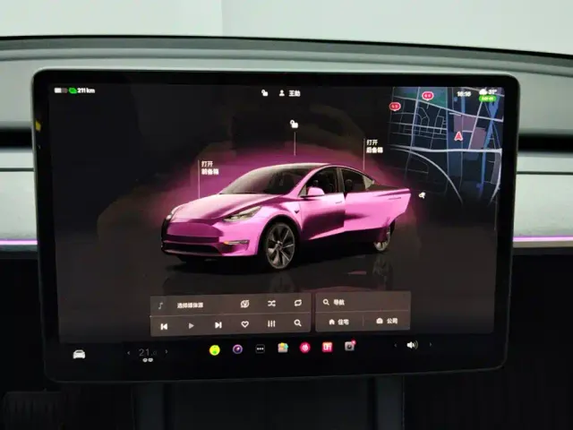 Tesla Model Y — Фото автомобиля 13