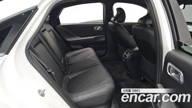 Hyundai Ioniq 6 — Фото автомобиля 18