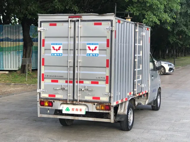 Wuling Electric Truck — Фото автомобиля 9