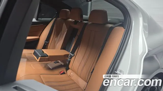 BMW 5 Series G30 — Фото автомобиля 18