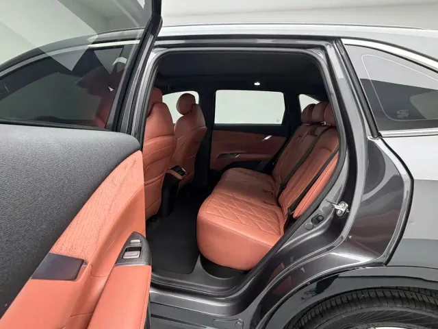 Changan CS75 Plus — Фото автомобиля 13