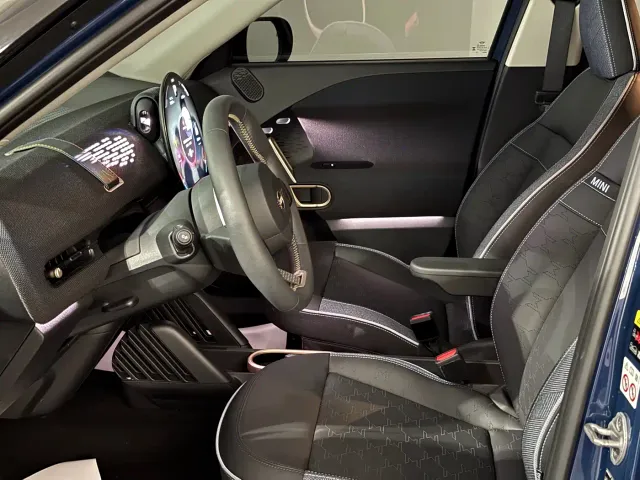 MINI Electric MINI ACEMAN — Фото автомобиля 10