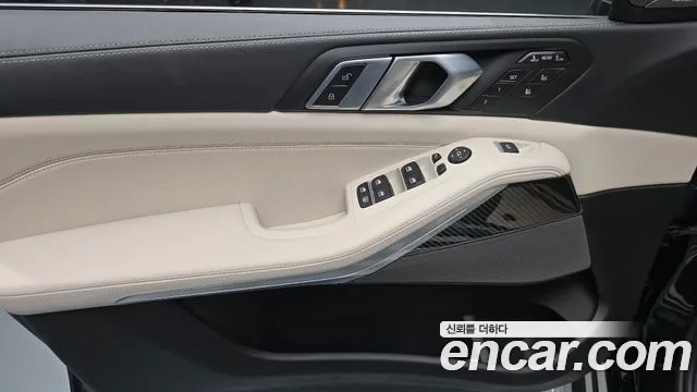 BMW X7 — Фото автомобиля 22