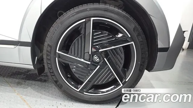 Hyundai Ioniq 5 — Фото автомобиля 6