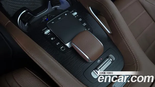 Mercedes-Benz GLE-Class — Фото автомобиля 26