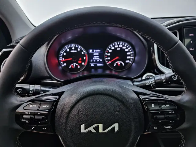 Kia KX1 — Фото автомобиля 17