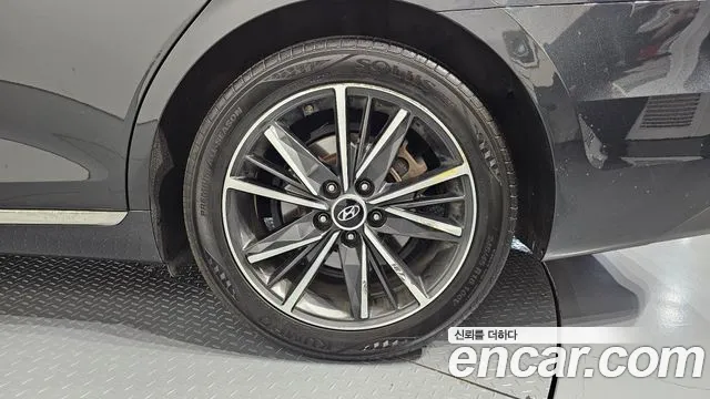 Hyundai Grandeur — Фото автомобиля 17