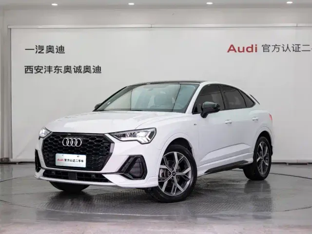 Фотография автомобиля — Audi Q3 Sportback