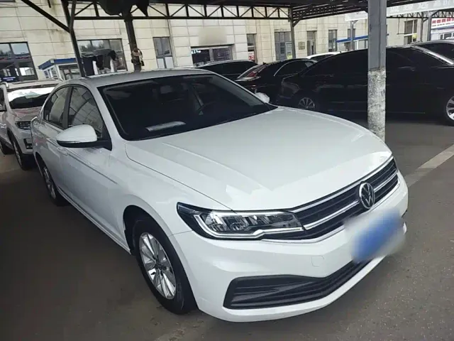 Volkswagen Bora — Фото автомобиля 3