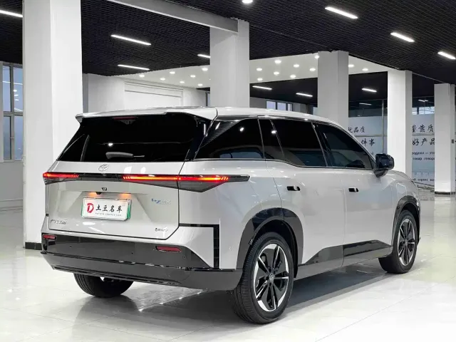 Toyota BoZhi 3X — Фото автомобиля 6