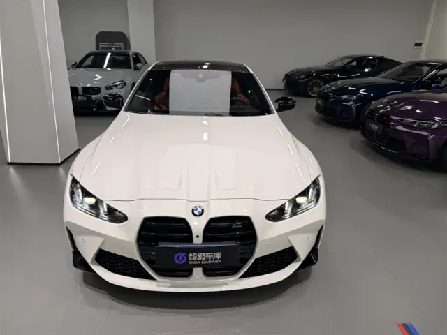 BMW M4 — Фото автомобиля 2