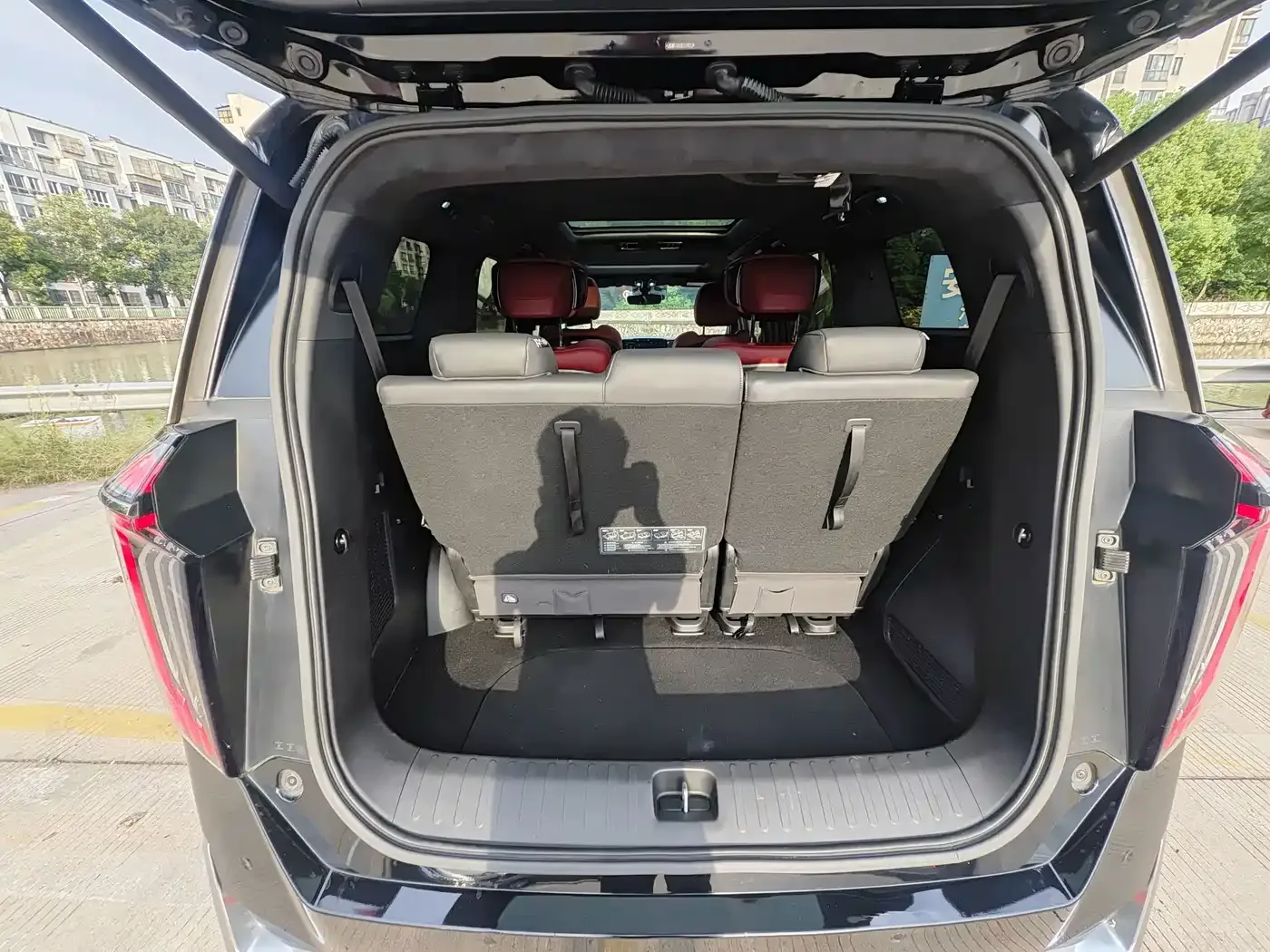 GAC Trumpchi Trumpchi M8 2024 Patriarch Series 400T Ultimate Edition — Фото автомобиля 10