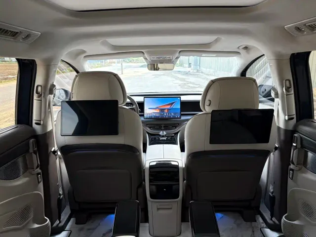 Denza Denza D9 2022 DM-i 970 AWD Flagship — Фото автомобиля 15