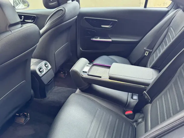 Mercedes-Benz C-Class — Фото автомобиля 27