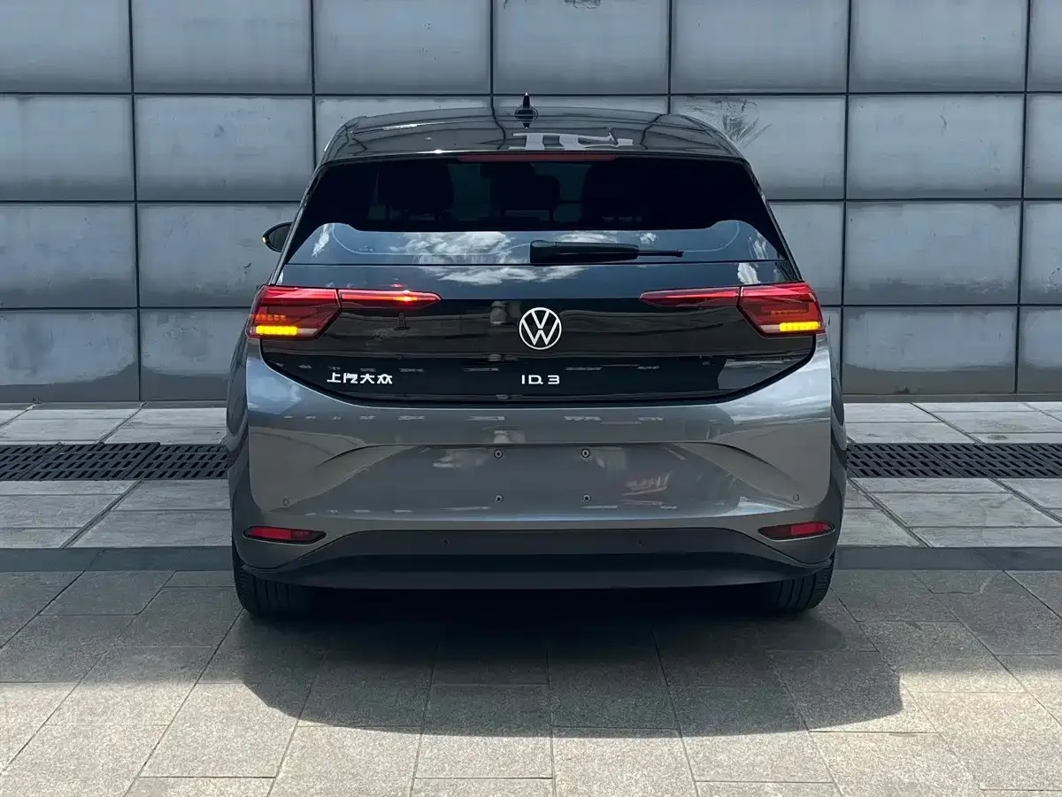 Volkswagen Volkswagen ID.3 2023 Upgraded Pure Intelligence Edition — Фото автомобиля 9