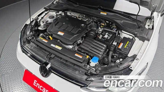 Volkswagen Golf Golf 8 поколение 2.0 TDI Prestige — Фото автомобиля 6