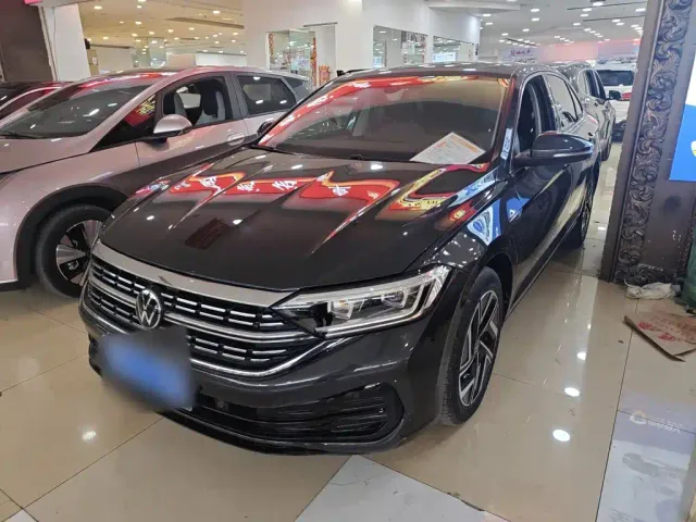 Фотография автомобиля — Volkswagen Sagitar