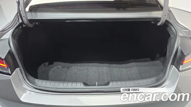 Hyundai Avante CN7 — Фото автомобиля 20