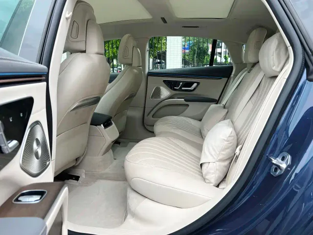 Mercedes-Benz EQS — Фото автомобиля 15