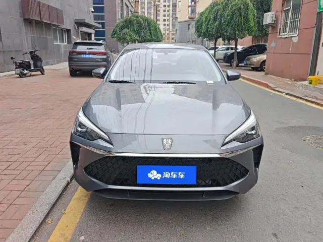 Roewe i5 — Фото автомобиля 2