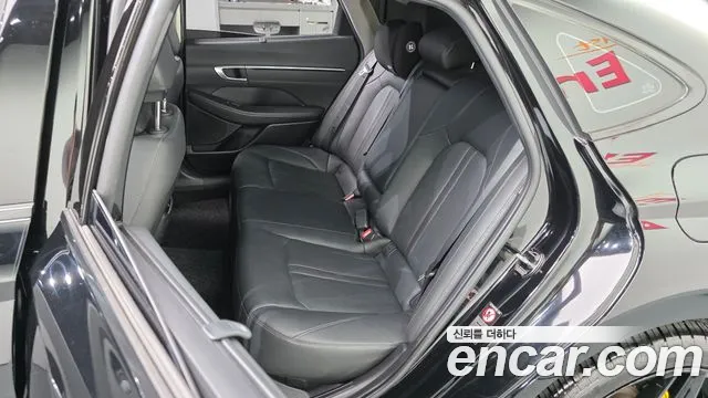 Hyundai Sonata — Фото автомобиля 16