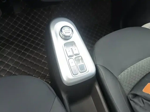 Changan Lumin — Фото автомобиля 13