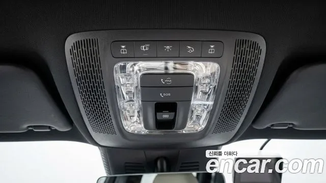 Mercedes-Benz EQB — Фото автомобиля 11