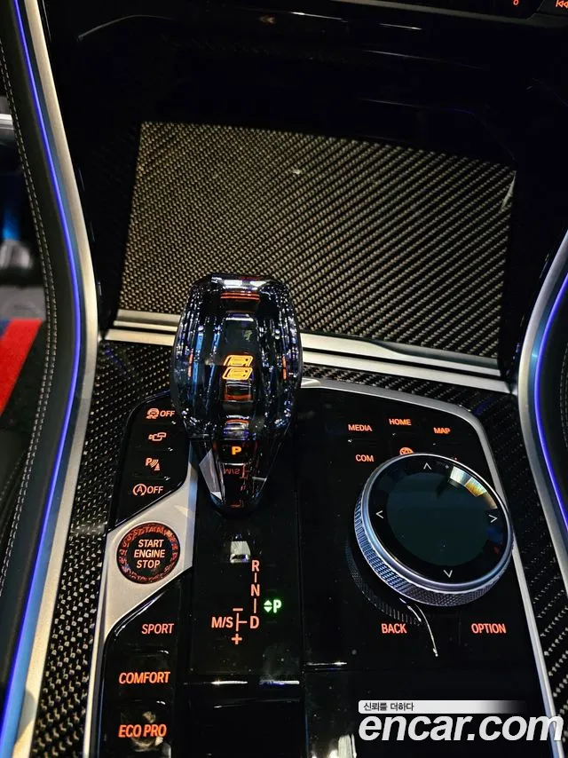 BMW 8 Series G15 — Фото автомобиля 9