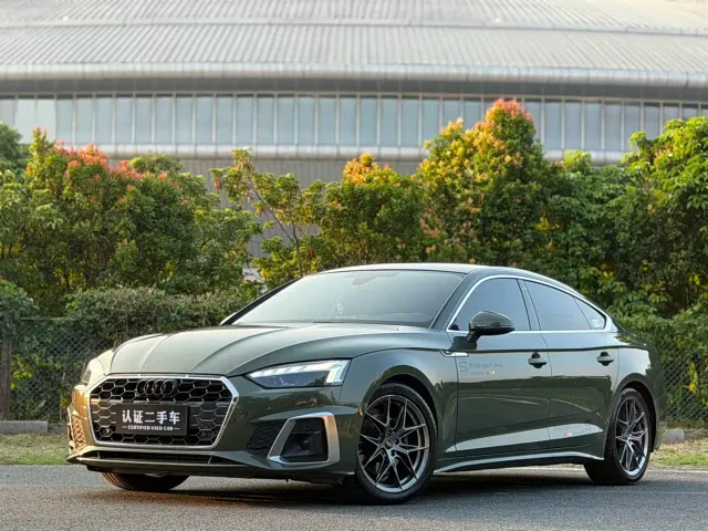 Фотография автомобиля — Audi A5