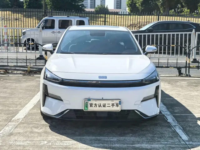 Geely Galaxy L6 — Фото автомобиля 2