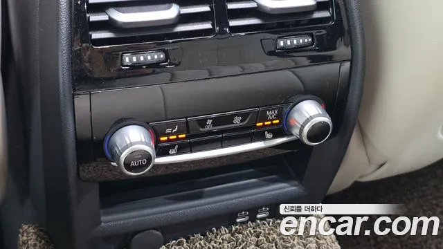 BMW 5 Series G30 — Фото автомобиля 30