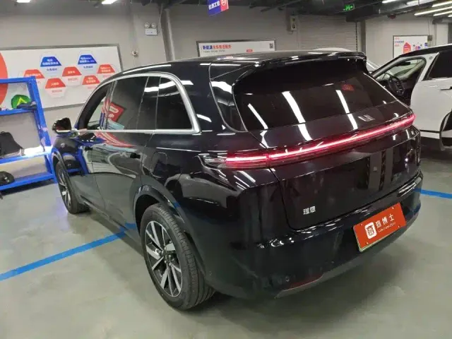 Li Auto L7 — Фото автомобиля 7