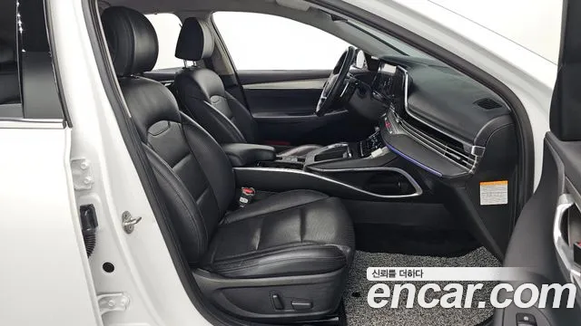 Hyundai Grandeur (New) Hybrid — Фото автомобиля 17