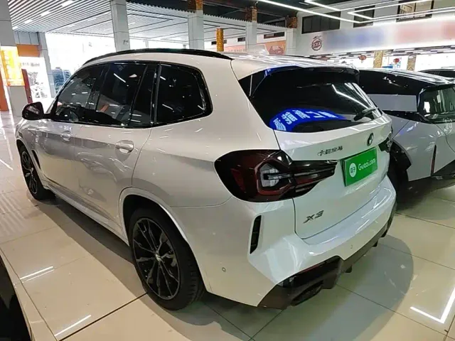 BMW X3 — Фото автомобиля 4
