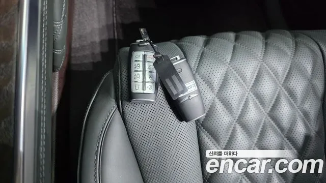 Genesis GV80 — Фото автомобиля 22