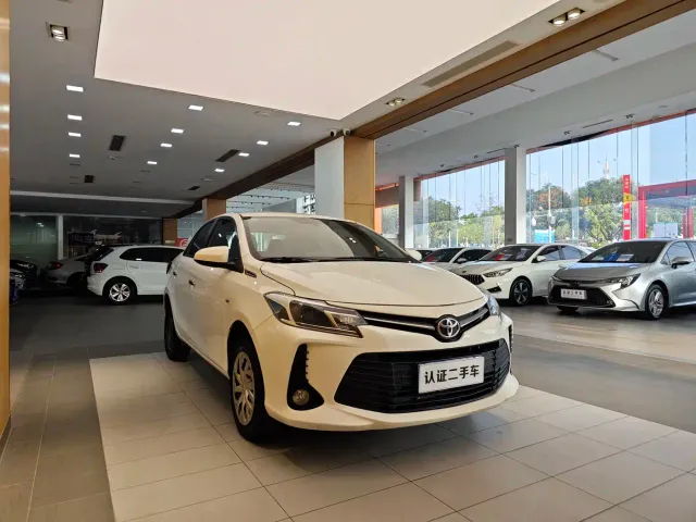 Toyota Vios — Фото автомобиля 4
