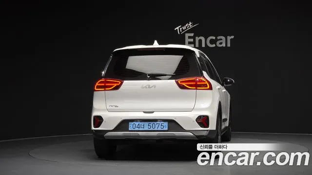 Kia Niro Niro Plus Earth — Фото автомобиля 4
