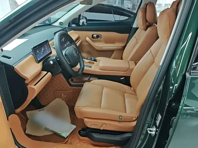 Leapmotor C16 — Фото автомобиля 14