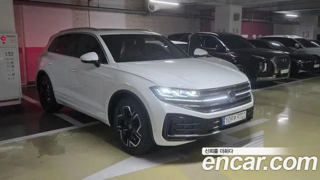 Фотография автомобиля — Volkswagen Touareg Generation 3