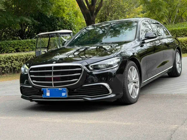 Mercedes-Benz S-Class — Фото автомобиля 3