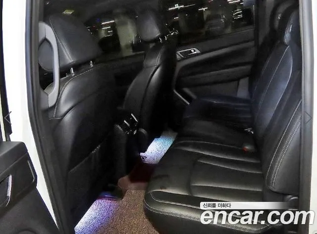 KG_Mobility_Ssangyong Rexton Новый Rexton Sport Khan Дизель 2.2 4WD — Фото автомобиля 7