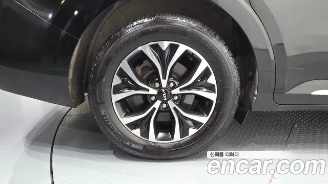 Kia Carnival Generation 4 — Фото автомобиля 6