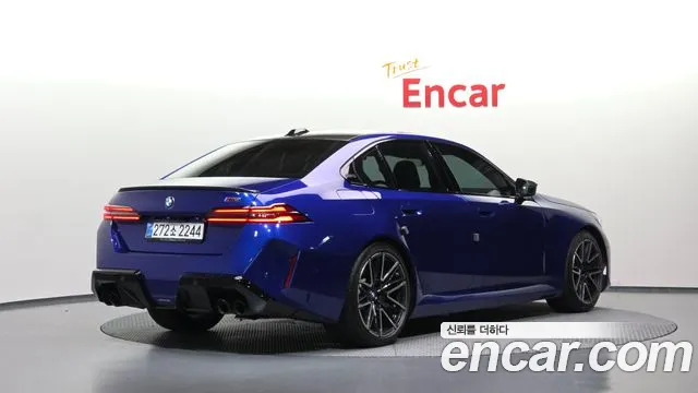 BMW M5 G90 — Фото автомобиля 2
