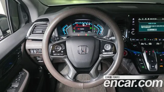 Honda Odyssey — Фото автомобиля 13