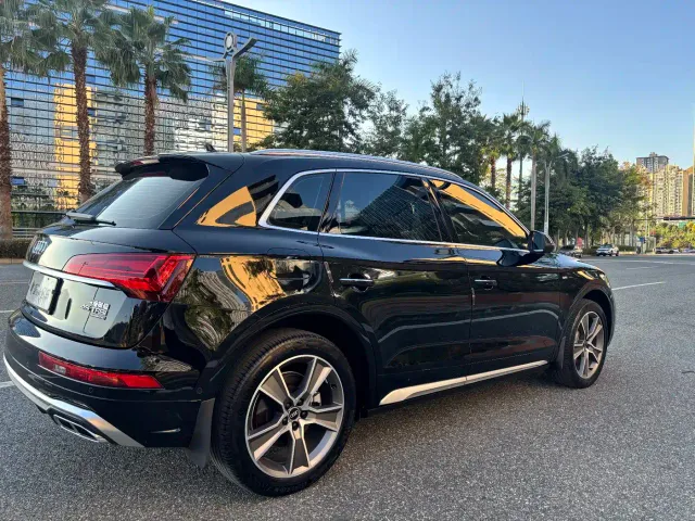 Audi Q5L — Фото автомобиля 4