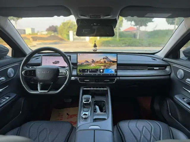 Chery Arrizo 8 PRO — Фото автомобиля 5