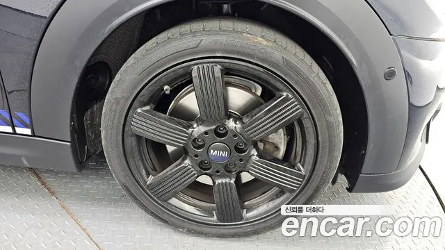 Mini Cooper — Фото автомобиля 21